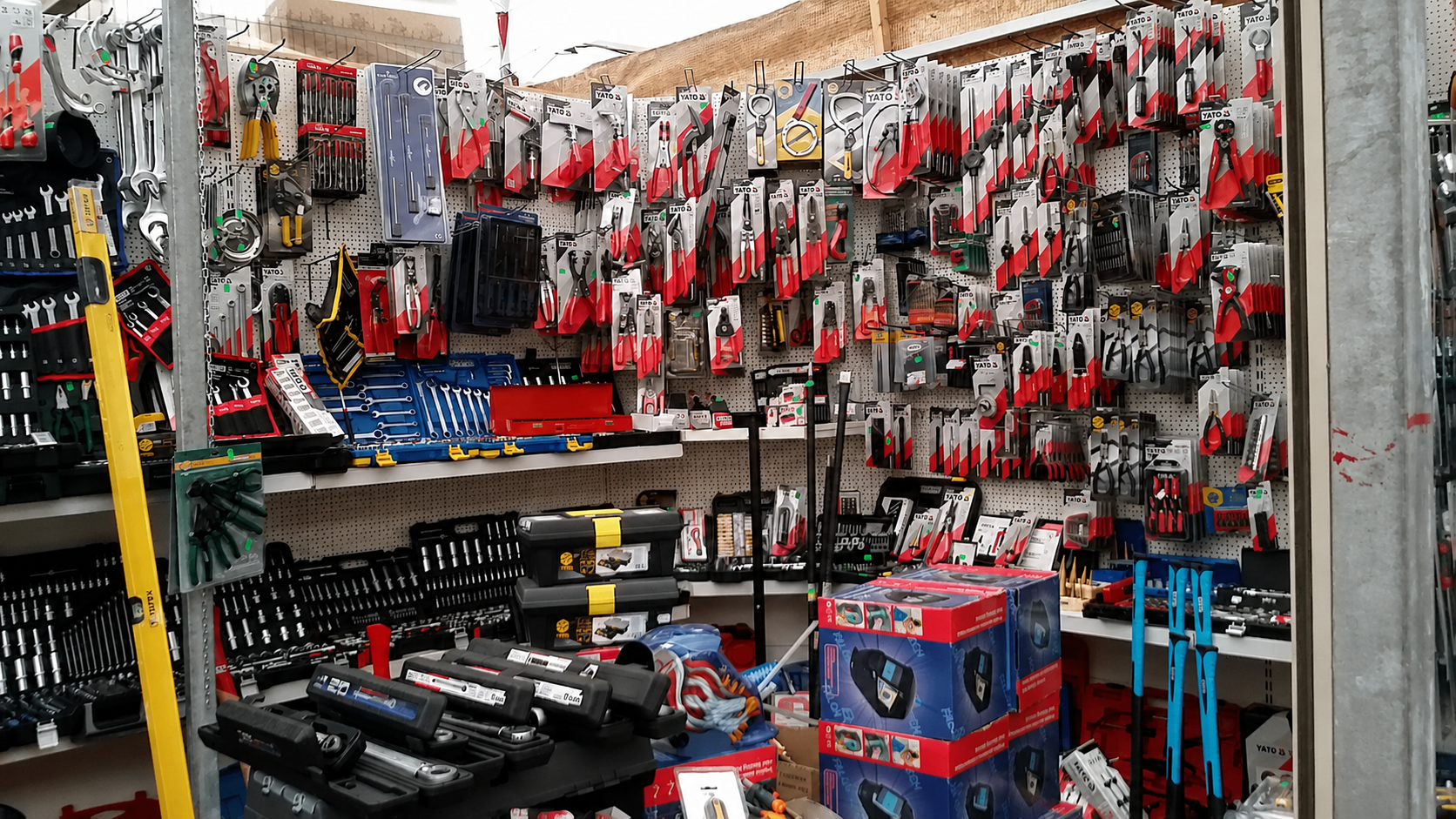 Dense tool-market display showing a broad professional product range